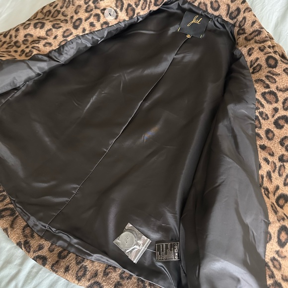 Leopard Jacket - Picture 3 of 6